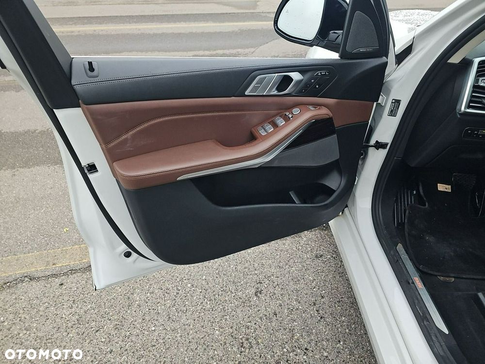BMW X7 - 18