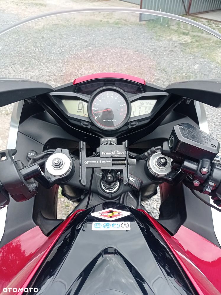 Honda VFR - 9