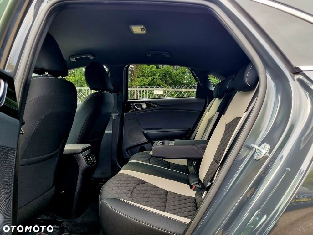 Kia Ceed 1.4 T-GDI DCT OPF GT Line - 11