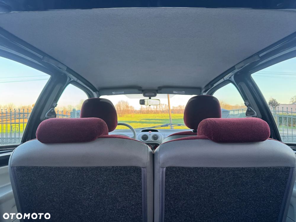 Renault Twingo 1.2 16V Privilege - 31