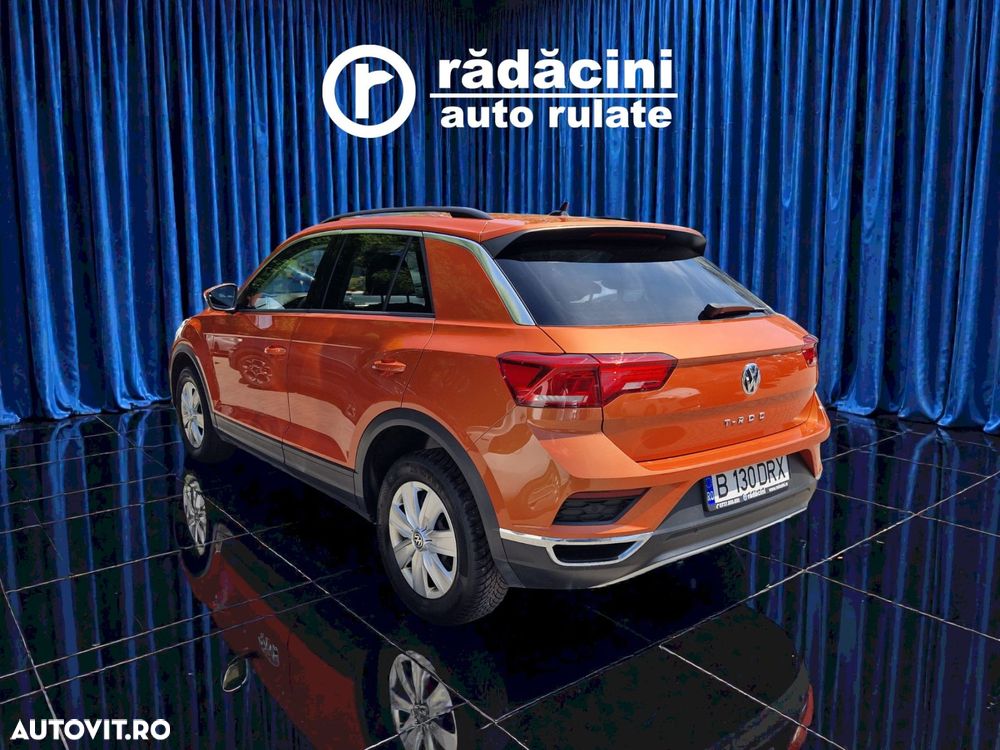 Volkswagen T-Roc - 4