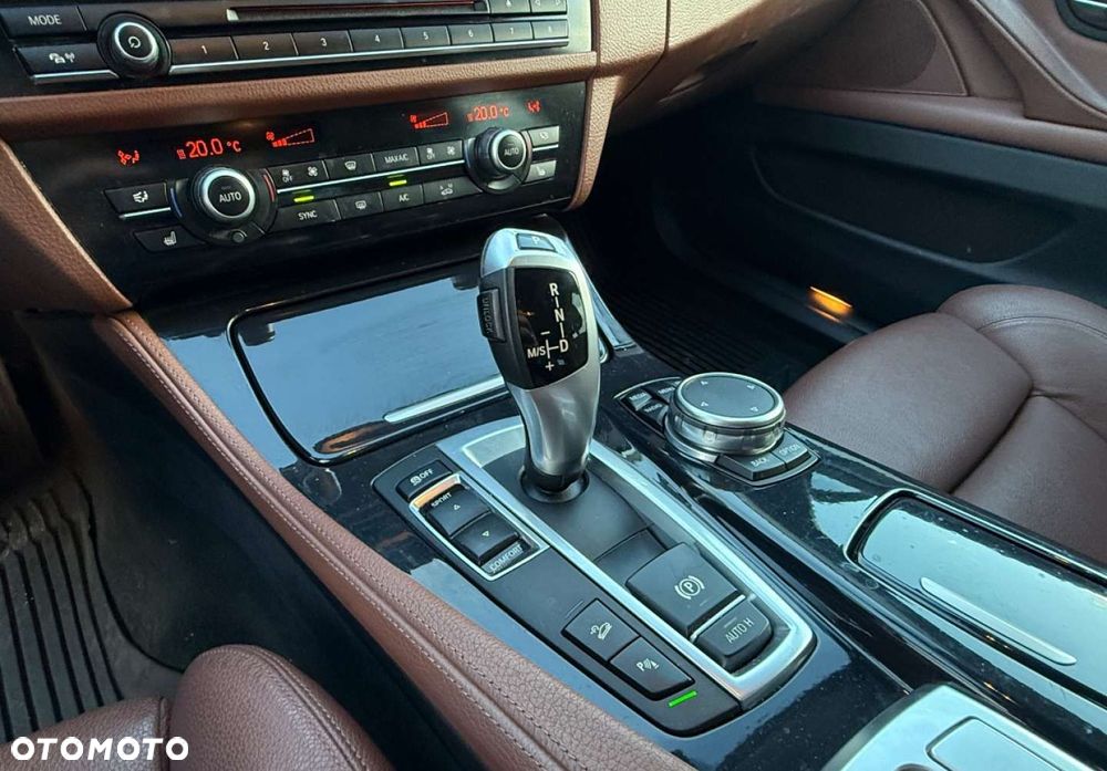 BMW Seria 5 - 32