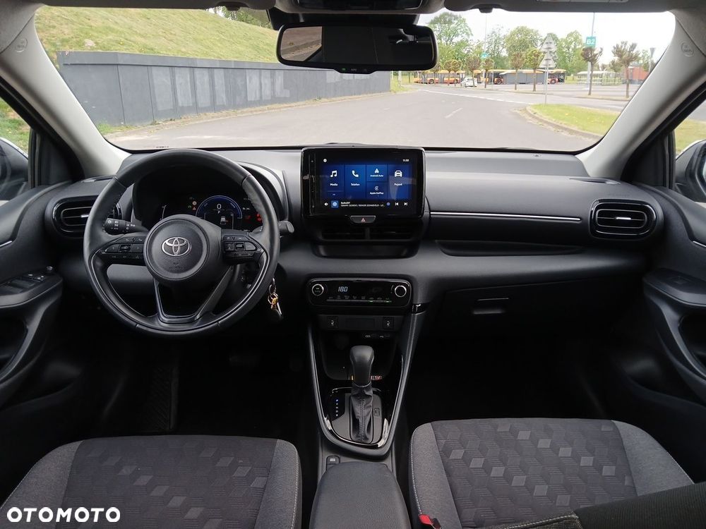 Toyota Yaris Hybrid 1.5 Style - 23