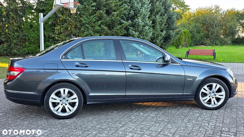 Mercedes-Benz Klasa C 200 CDI DPF Automatik Avantgarde - 13
