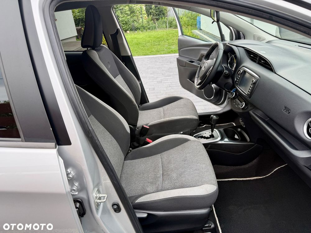 Toyota Yaris 1.5 VVT-i Y20 Club - 25
