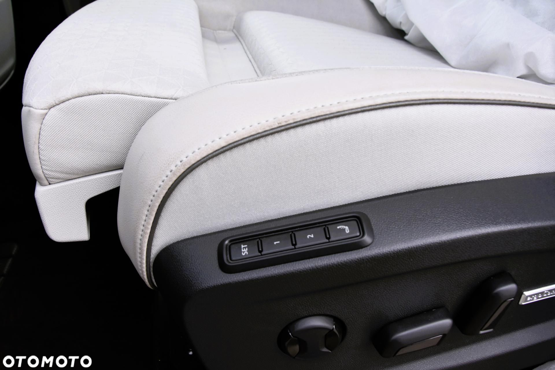 Volkswagen ID. Buzz - 12