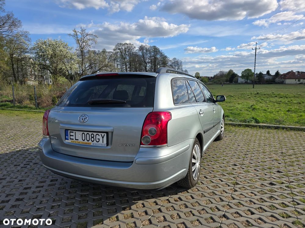 Toyota Avensis 1.6 VVT-i Terra - 7