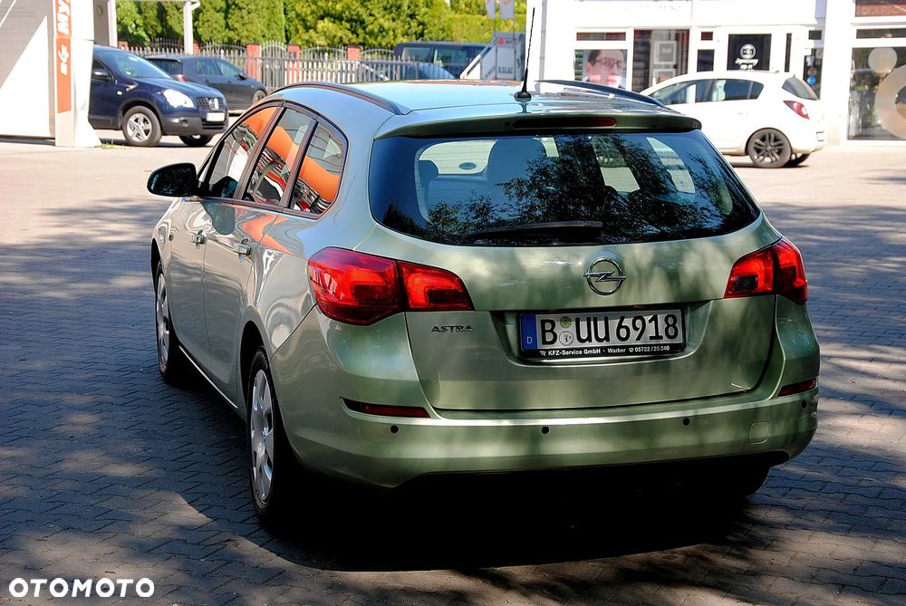 Opel Astra 1.6 Innovation - 7