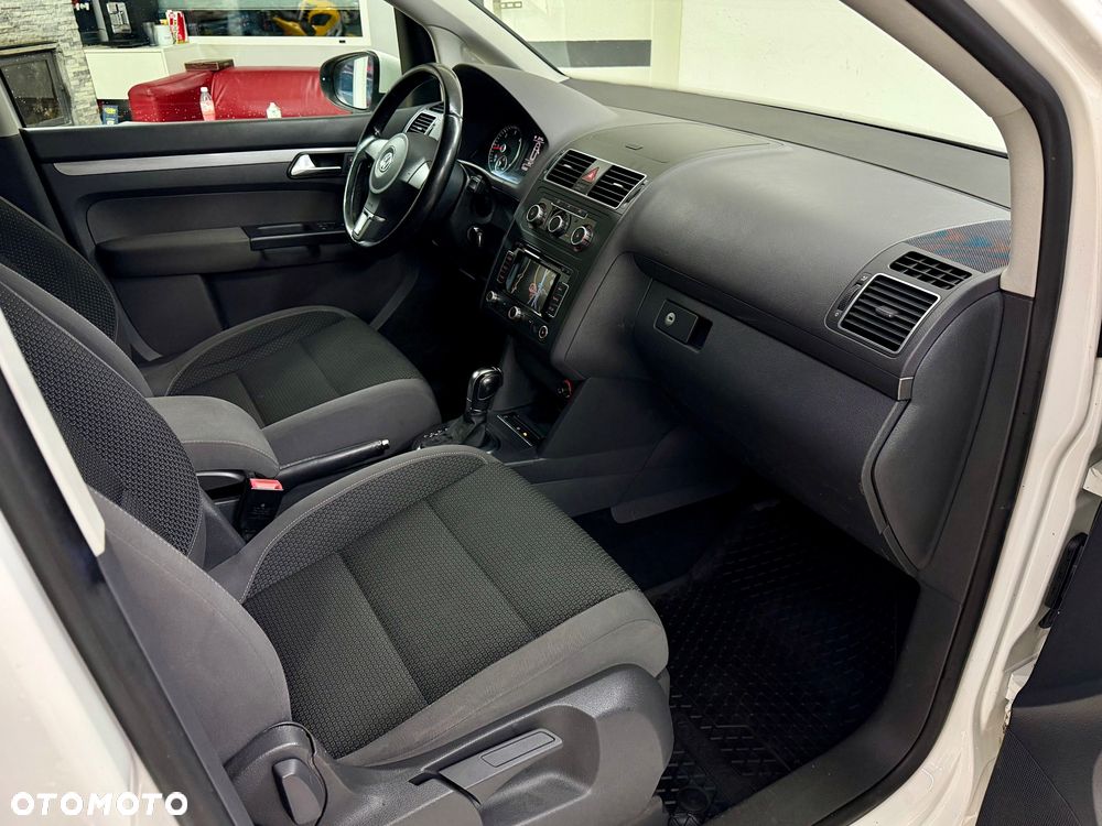 Volkswagen Touran 1.6 TDI DPF Highline DSG - 35