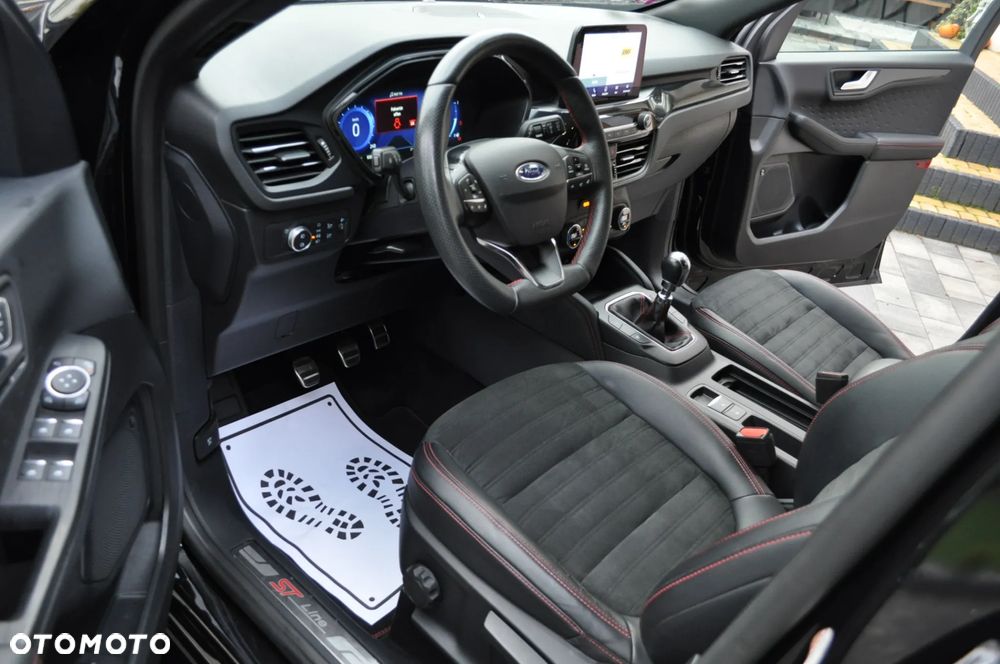 Ford Kuga 2.0 TDCi 4x2 ST-Line - 6