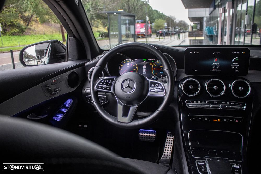 Mercedes-Benz GLC 300 e 4Matic 9G-TRONIC AMG Line - 35