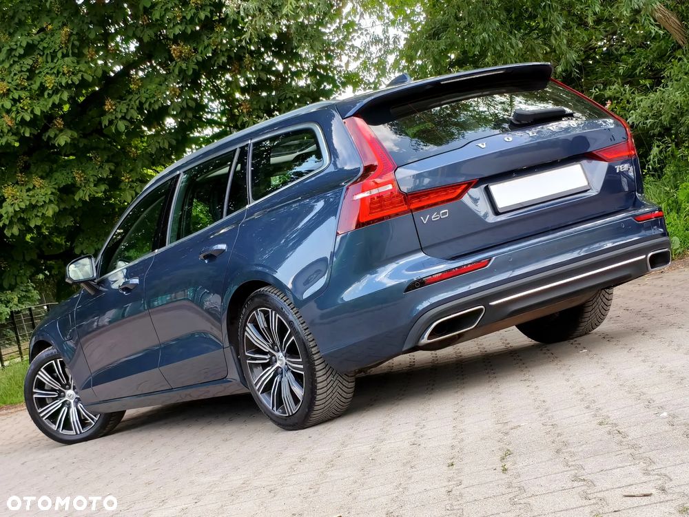 Volvo V60 T8 AWD Twin Engine Geartronic Inscription - 40