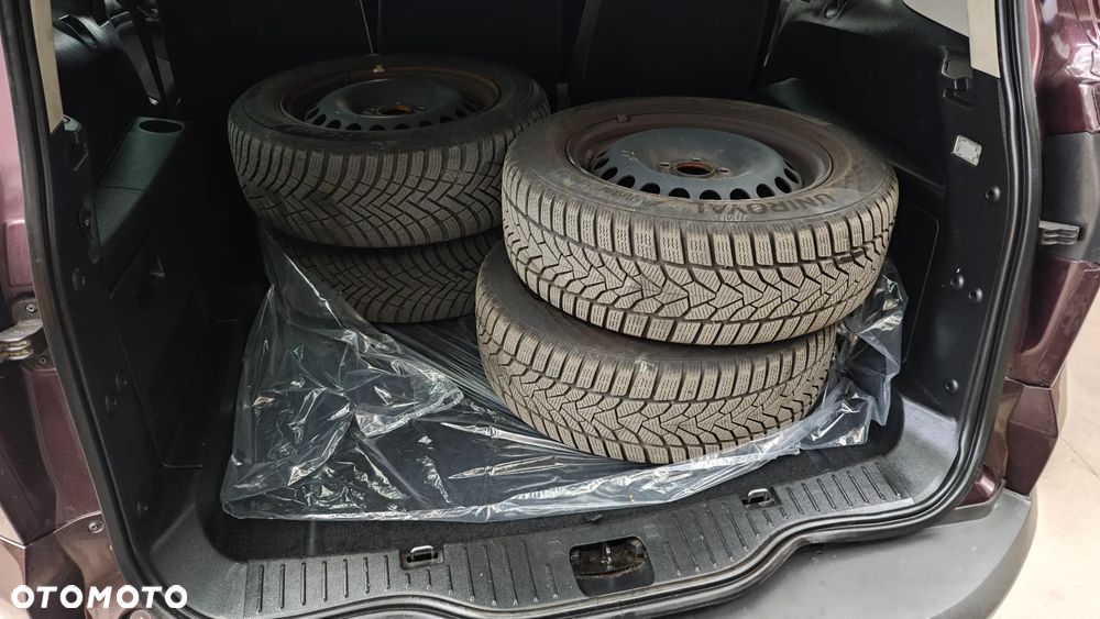 Ford S-Max 2.0 Titanium - 35