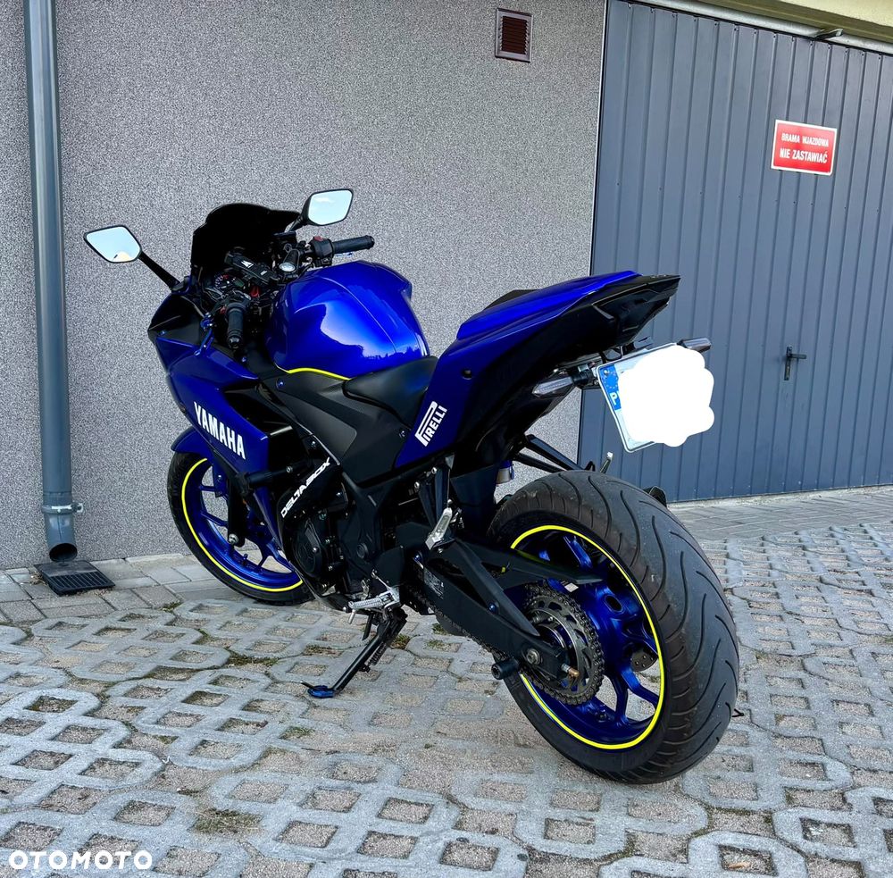 Yamaha R3 - 3