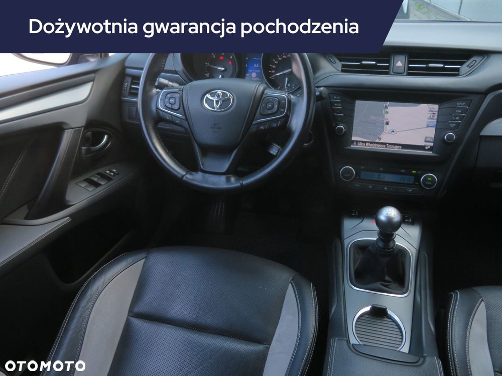 Toyota Avensis - 9