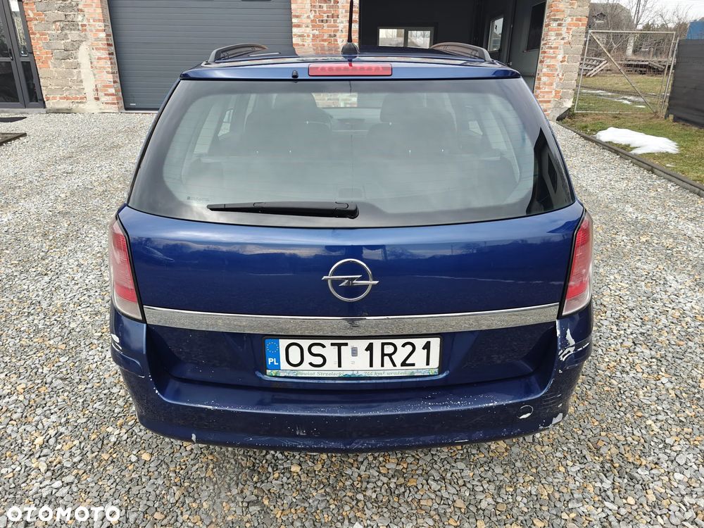 Opel Astra 1.9 CDTI Essentia - 3