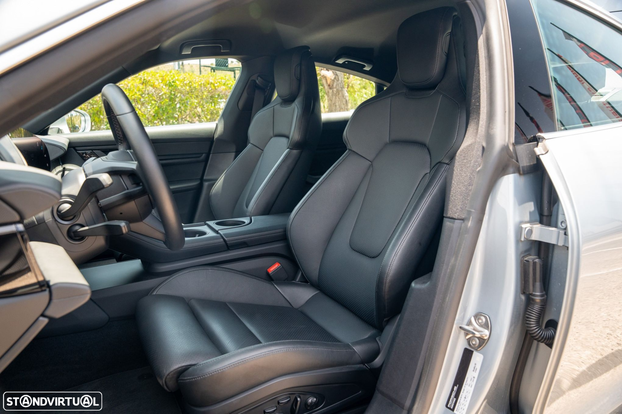 Porsche Taycan 4S - 9