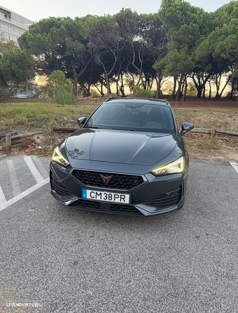 Cupra Leon ST 1.4 e-Hybrid MID DSG - 3