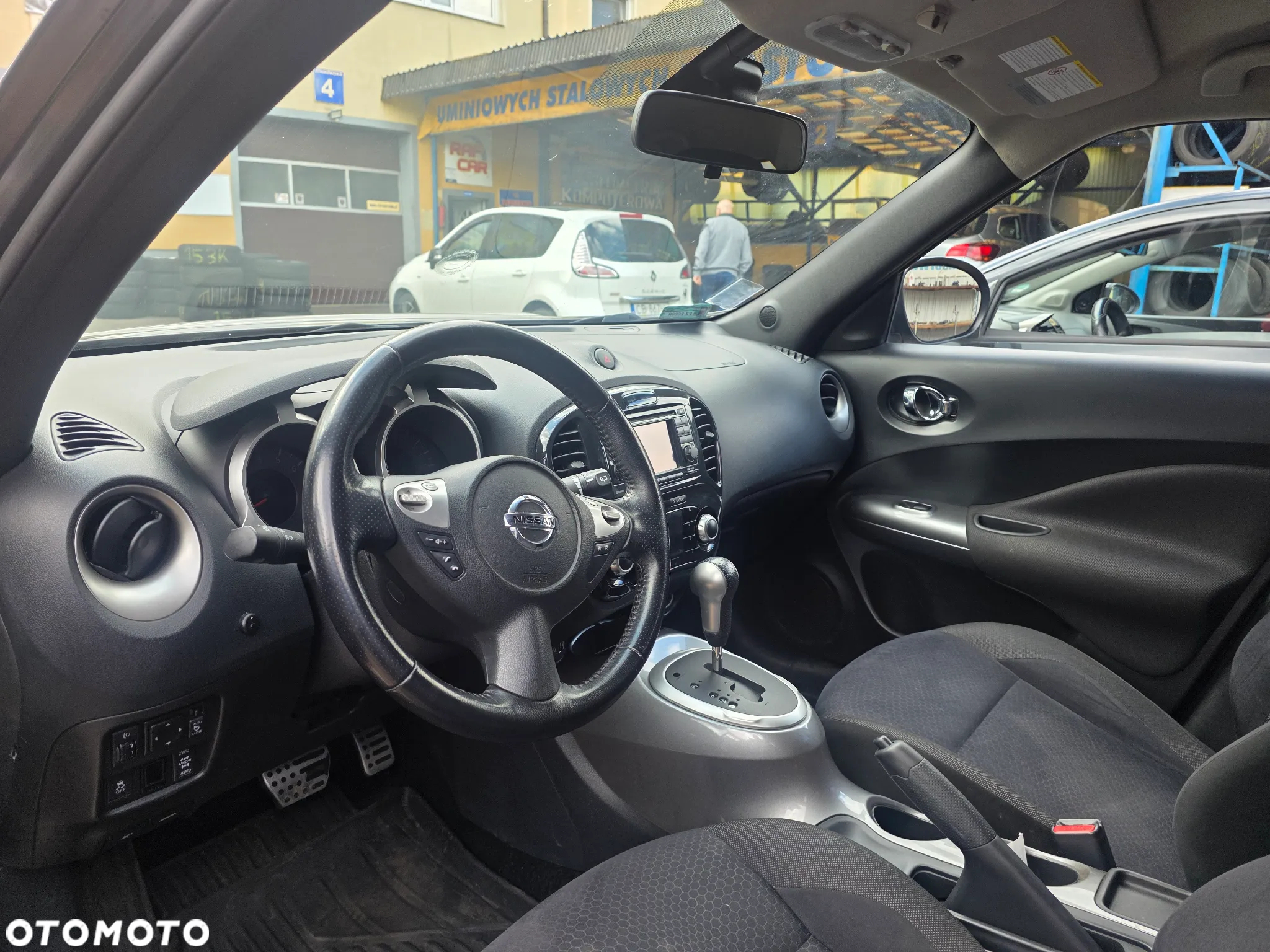 Nissan Juke 1.6 T N-Tec 4x4 - 6