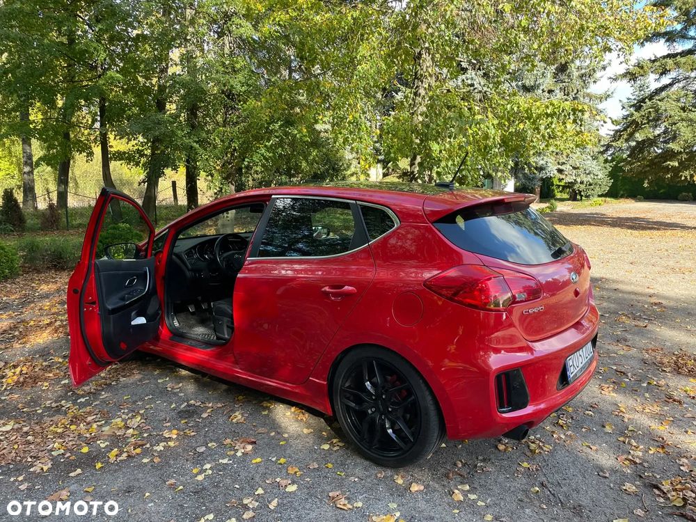Kia Ceed - 6