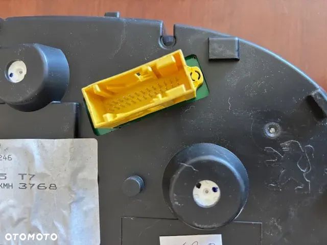 LICZNIK ZEGARY PEUGEOT 308 1.6 - 3