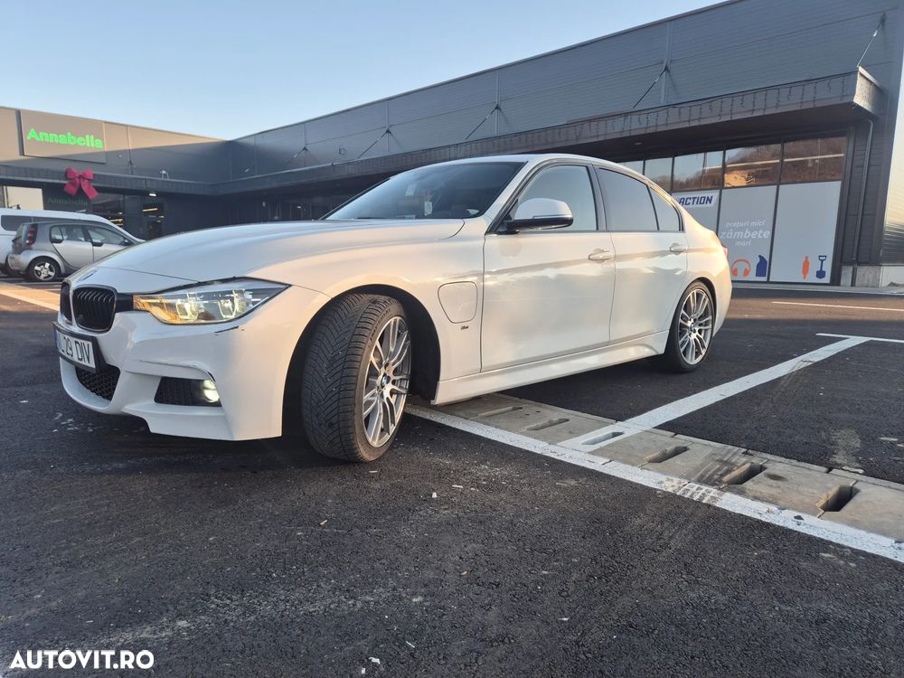 BMW Seria 3 330e iPerformance M Sport - 3