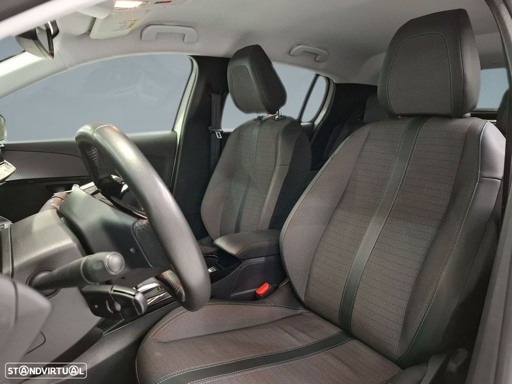Peugeot e-208 50 kWh Allure - 11