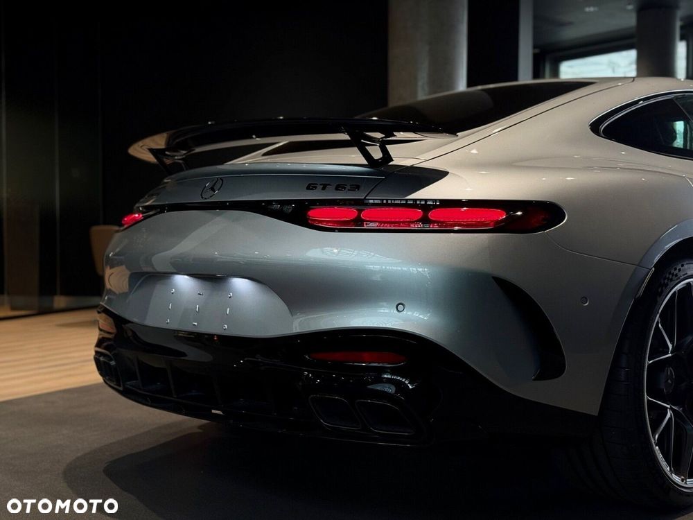 Mercedes-Benz AMG GT - 13
