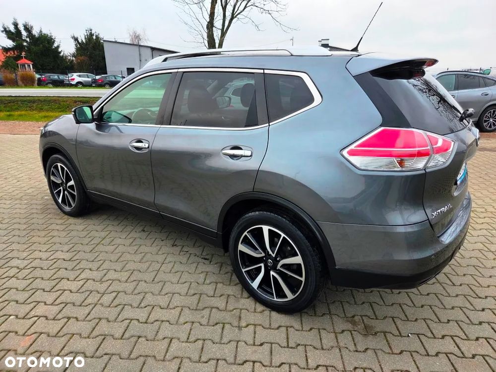 Nissan X-Trail 2.0 dCi Tekna 2WD Xtronic - 17