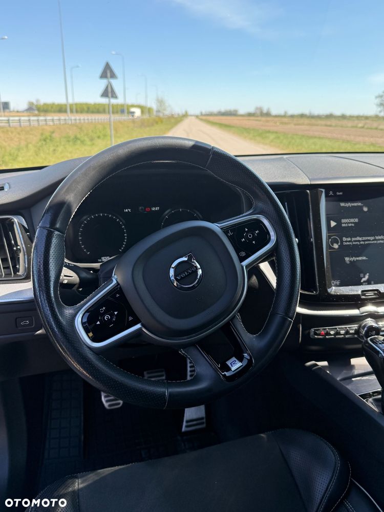 Volvo XC 60 D4 R-Design - 3