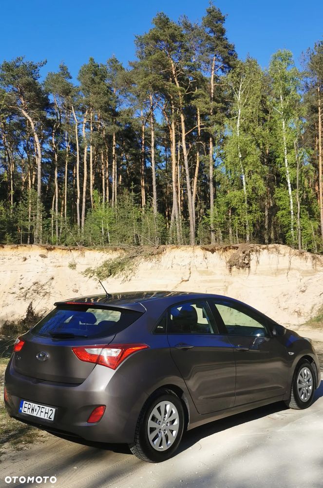 Hyundai i30 blue 1.4 Classic - 2