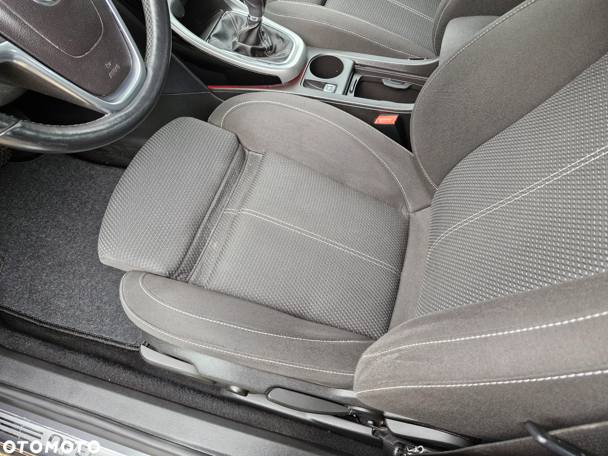 Opel Astra 1.4 Turbo Sports Tourer Design Edition - 23