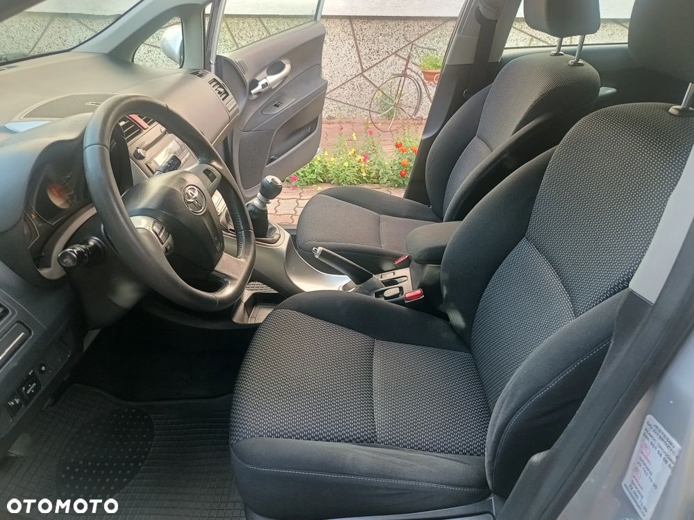 Toyota Auris 1.6 Sol - 15