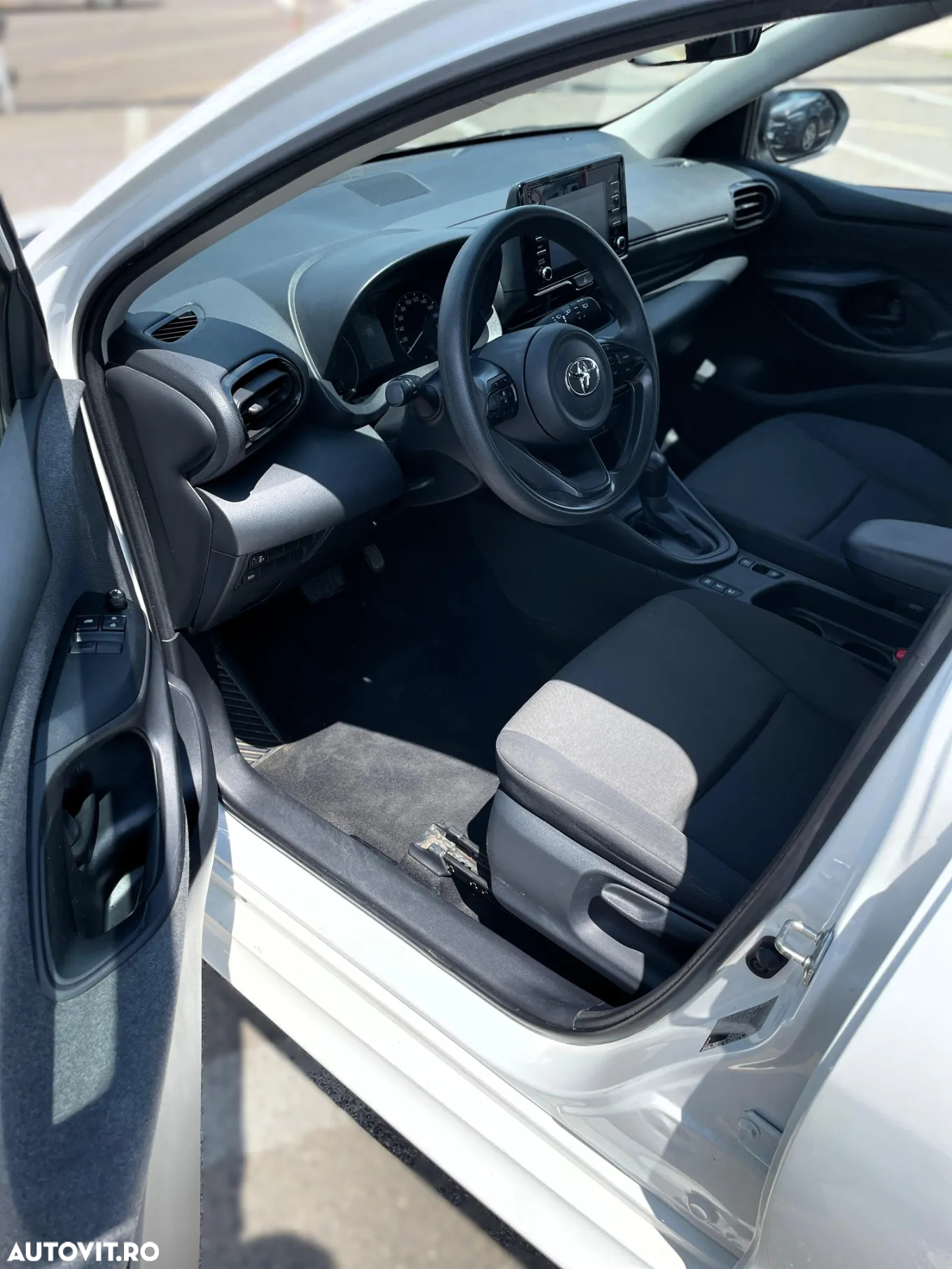 Toyota Yaris 1.5 L CVT Active - 15