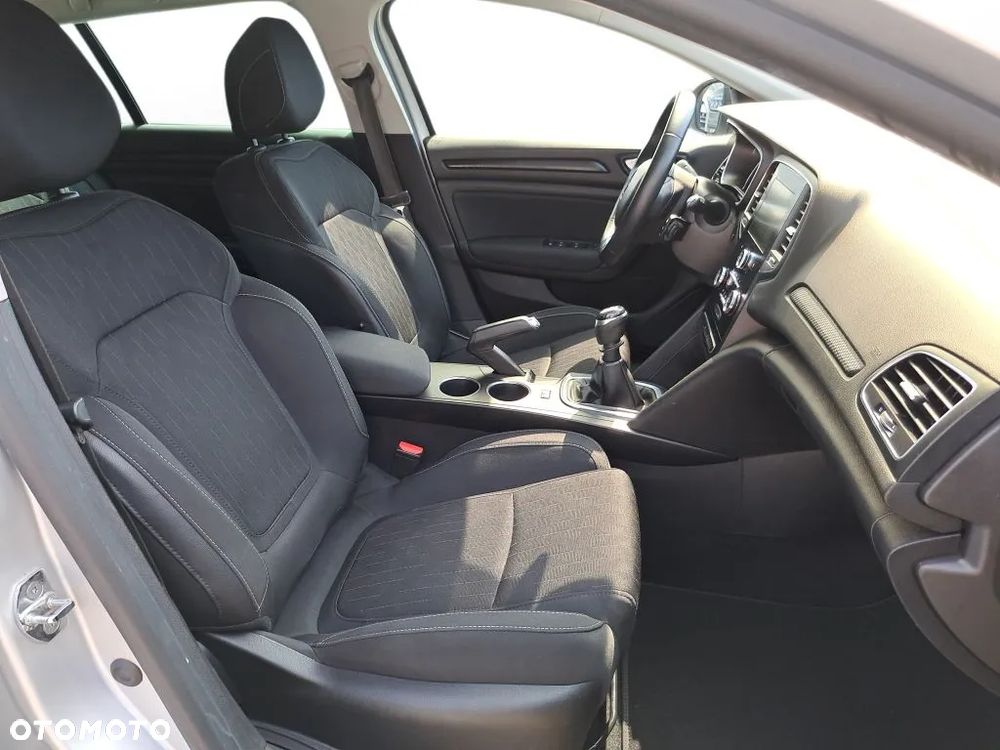 Renault Megane 1.5 Blue dCi Limited - 13