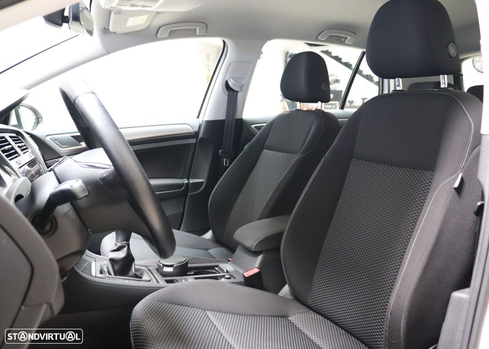 VW Golf 1.0 TSI Trendline Pack - 19