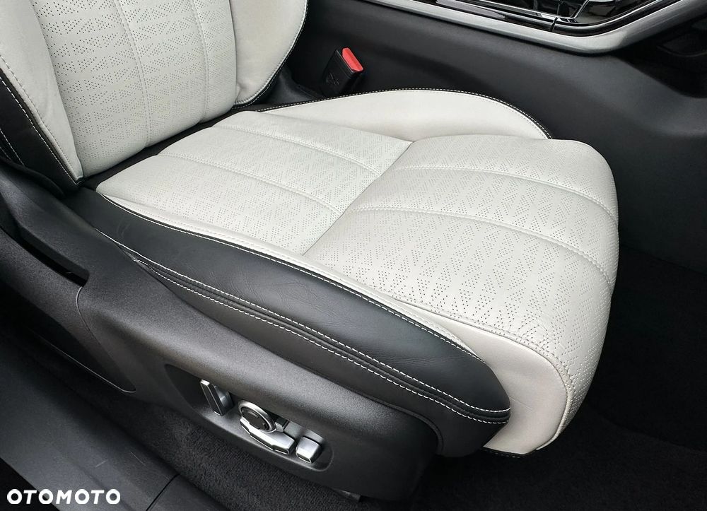 Land Rover Range Rover Velar 3.0 P400 mHEV R-Dynamic HSE - 20