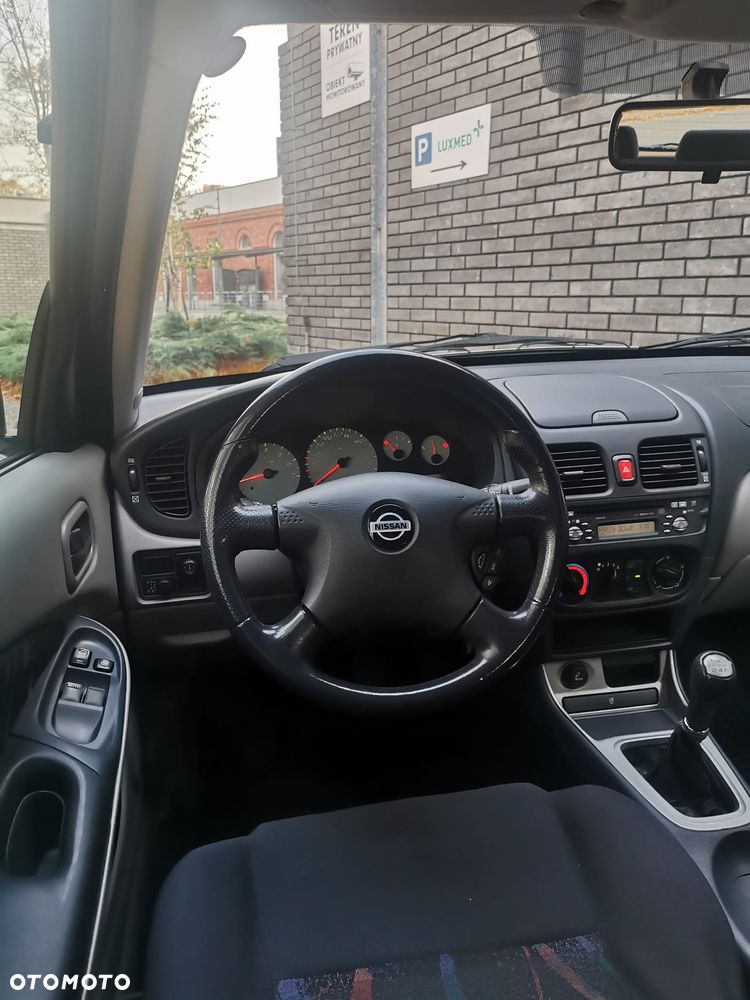 Nissan Almera - 17