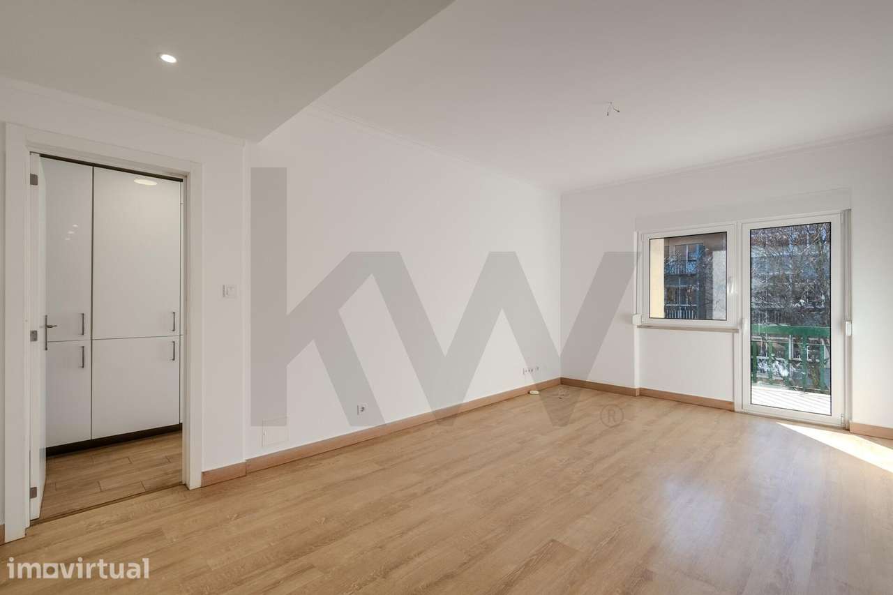 Apartamento T1 Luminoso em Oeiras - Grande imagem: 3/23