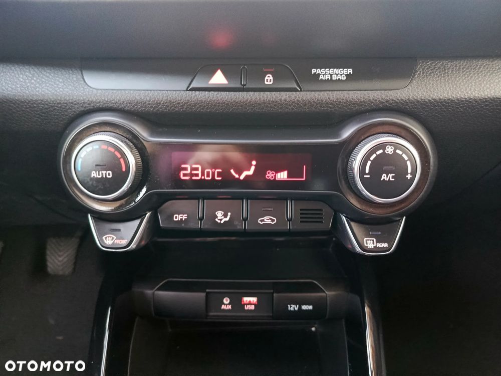 Kia Stonic 1.0 T-GDI 120 Platinum Edition - 18