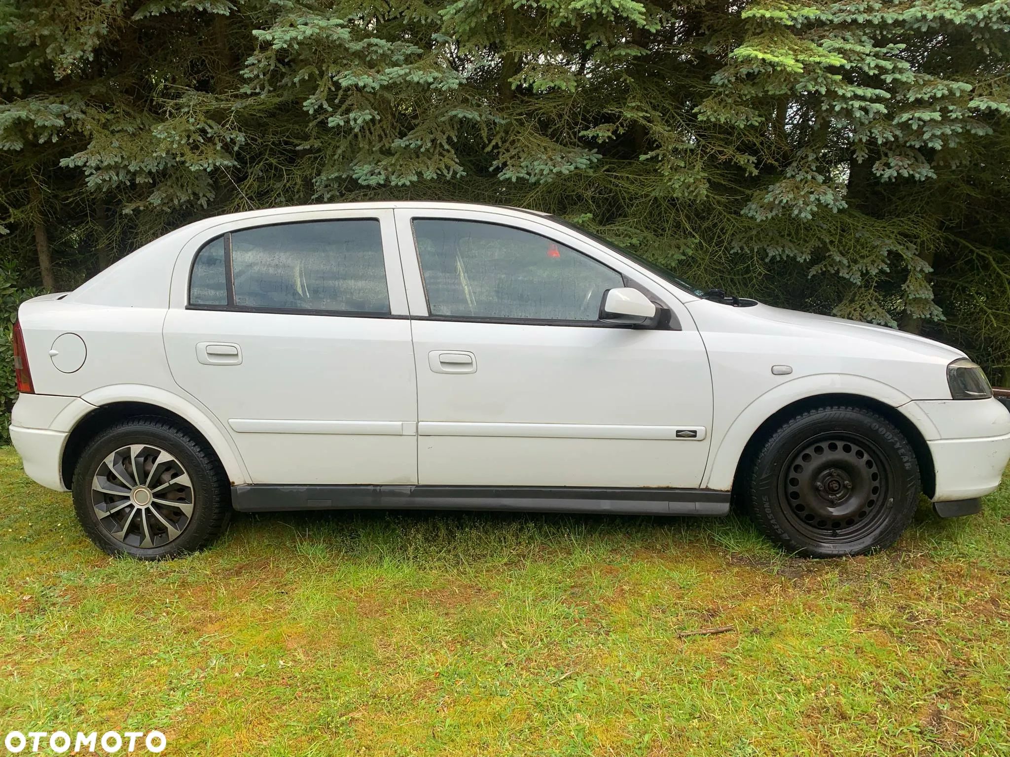 Opel Astra II 1.6 Elegance - 1