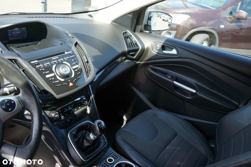 Ford Kuga 2.0 TDCi 4x4 Titanium - 19