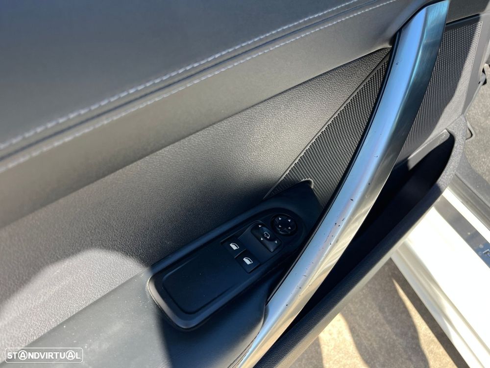 Peugeot RCZ 1.6 200 THP - 11