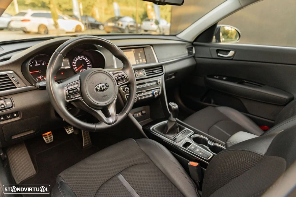 Kia Optima SW 1.7 CRDi Fleet - 13