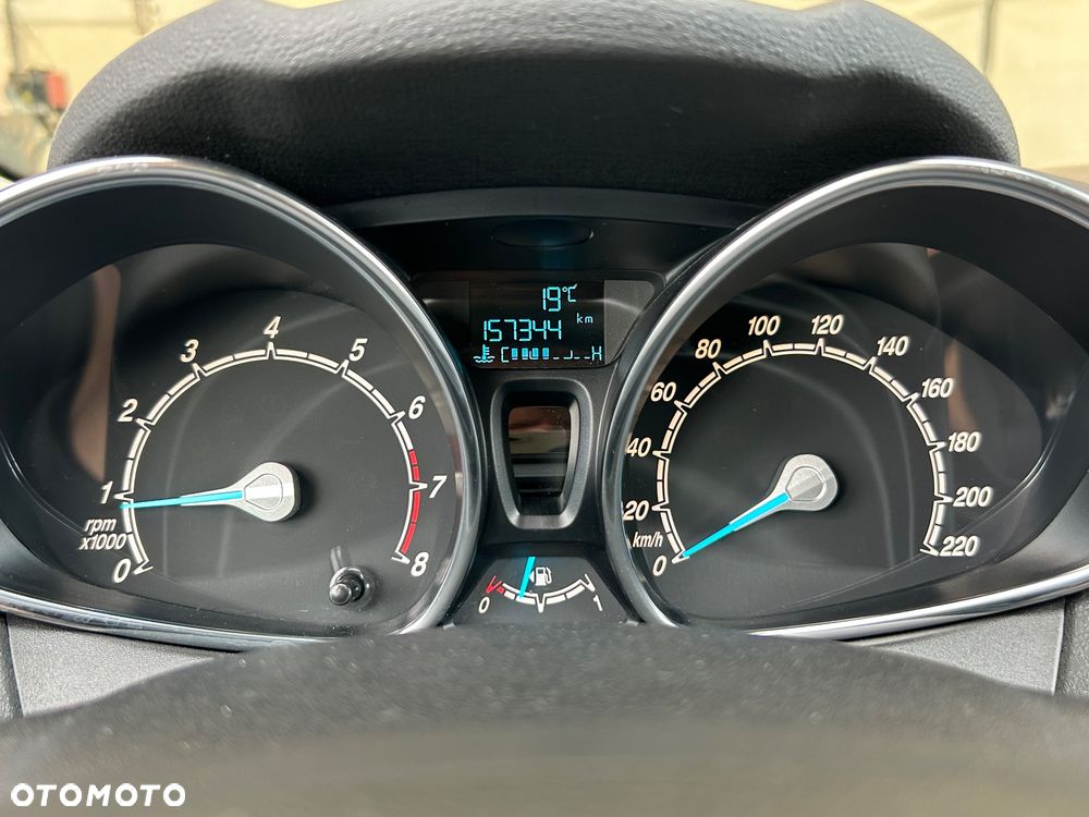 Ford Fiesta 1.0 EcoBoost S&S TITANIUM - 23