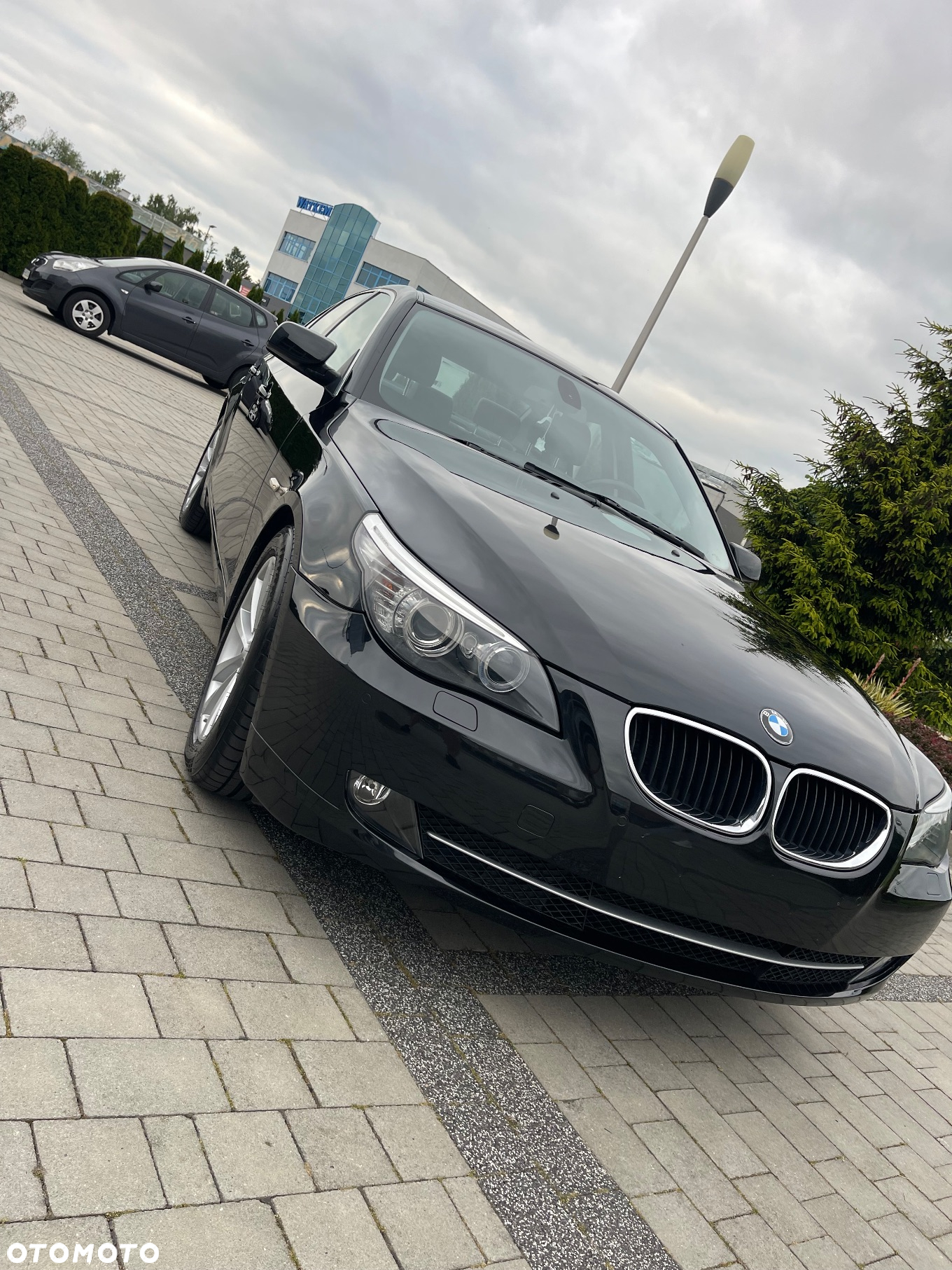 BMW Seria 5 520d Edition Exclusive - 11