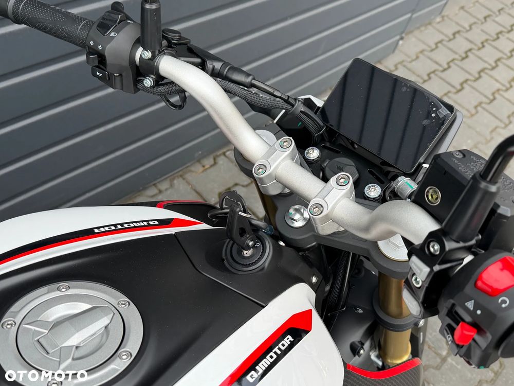 QJMOTOR SRK 125S - 5