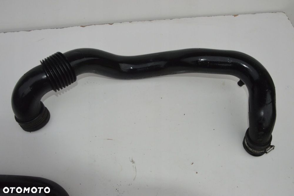 rura powietrza turbiny master movano interstar 2.5 dci dti 8200261965 - 2