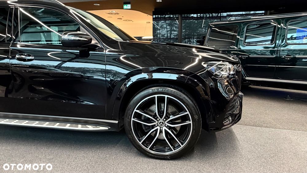 Mercedes-Benz GLS - 25