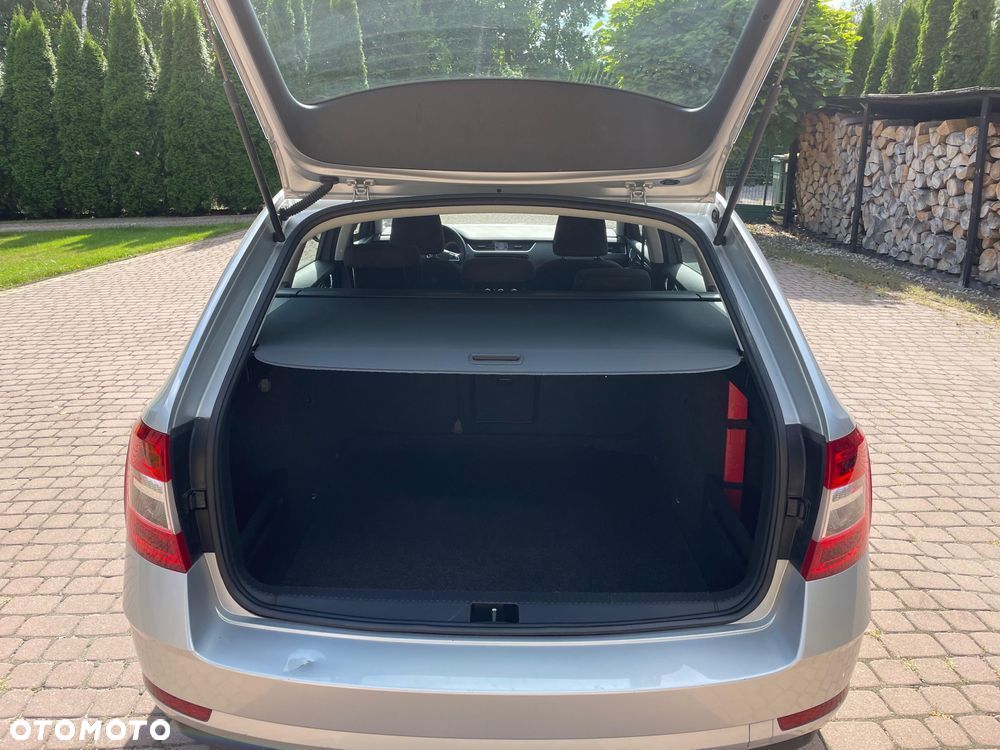 Skoda Octavia 2.0 TDI SCR Style DSG - 18